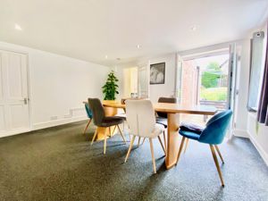 Photo 19- click for photo gallery